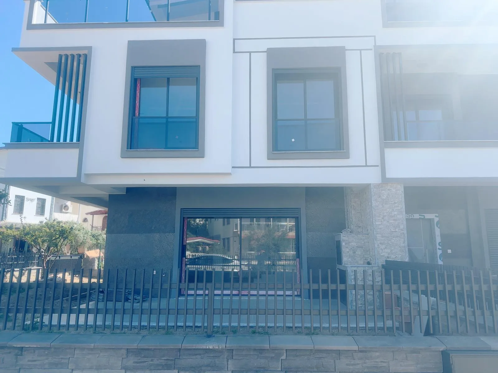 Siyah Doğrama ve Cephe (Villa) — CMT Şahin Yapı PVC & Alüminyum Doğrama